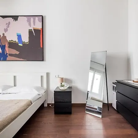 Apartment In The Center With Free Parking *